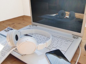 学校の授業では教えてくれない“英語のリスニング力アップ術”