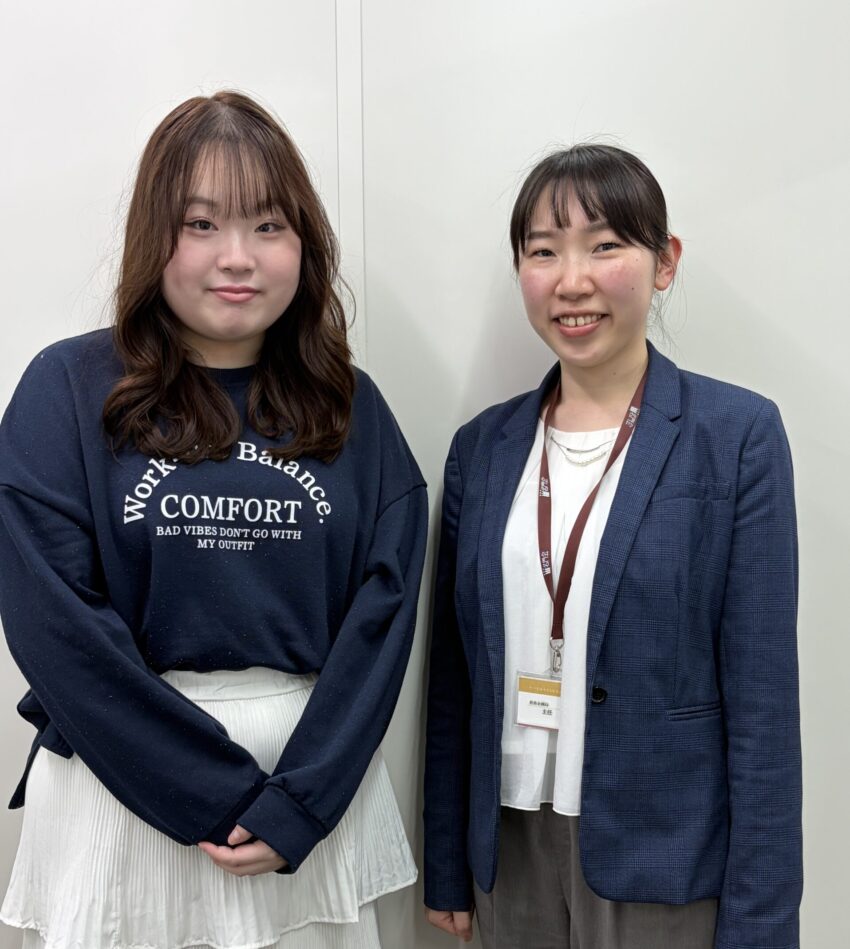 山﨑さん（左）・猿田（右・教務担任）